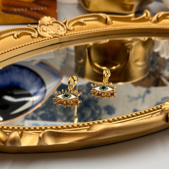 🆕 KURT GEIGER LONDON 🧿 NWOT Evil Eye Huggie Earrings - Picture 8 of 16